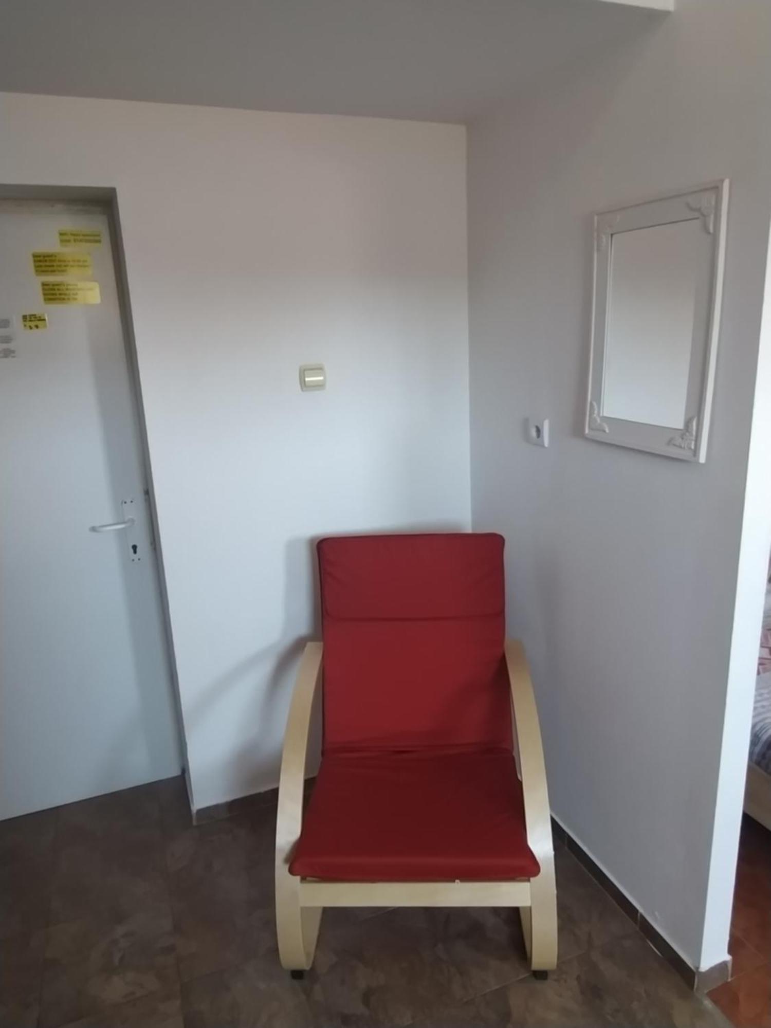 Dejan Apartment 2-Top Centar-Old Town Studio Пула Стая снимка