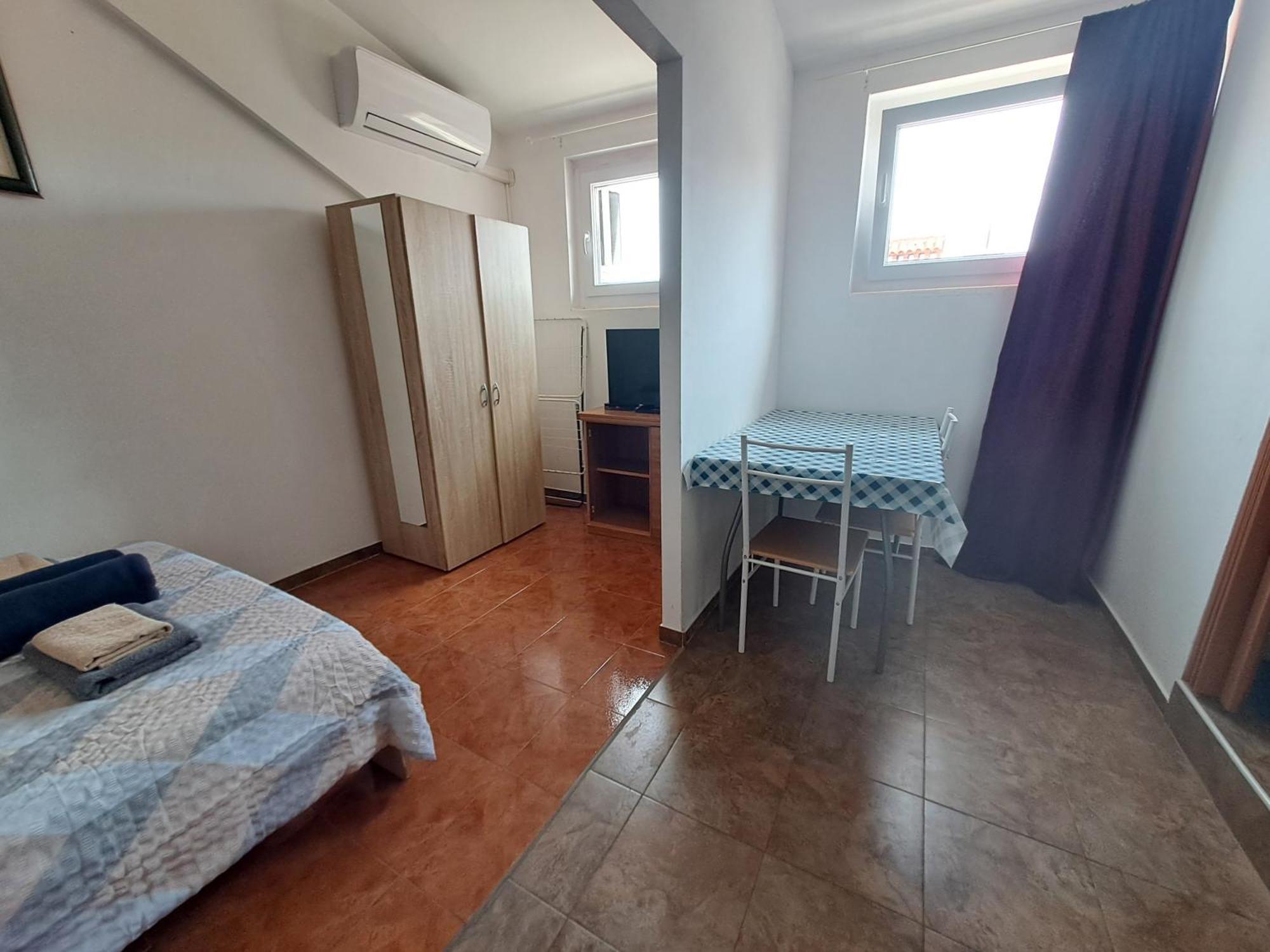 Dejan Apartment 2-Top Centar-Old Town Studio Пула Стая снимка